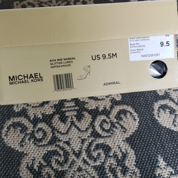 BNIB Michael Kors Ava Mid Sandals - Picture 8 of 8